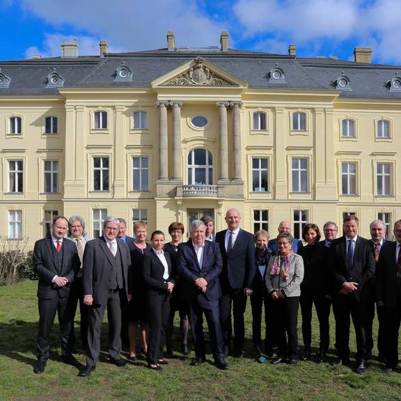 Auftakt zur gemeinsamen Kabinettssitzung im Schloß Trebnitz